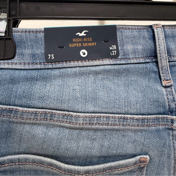 Hollister high rise super skinny jeans size 7S - Picture 3 of 4